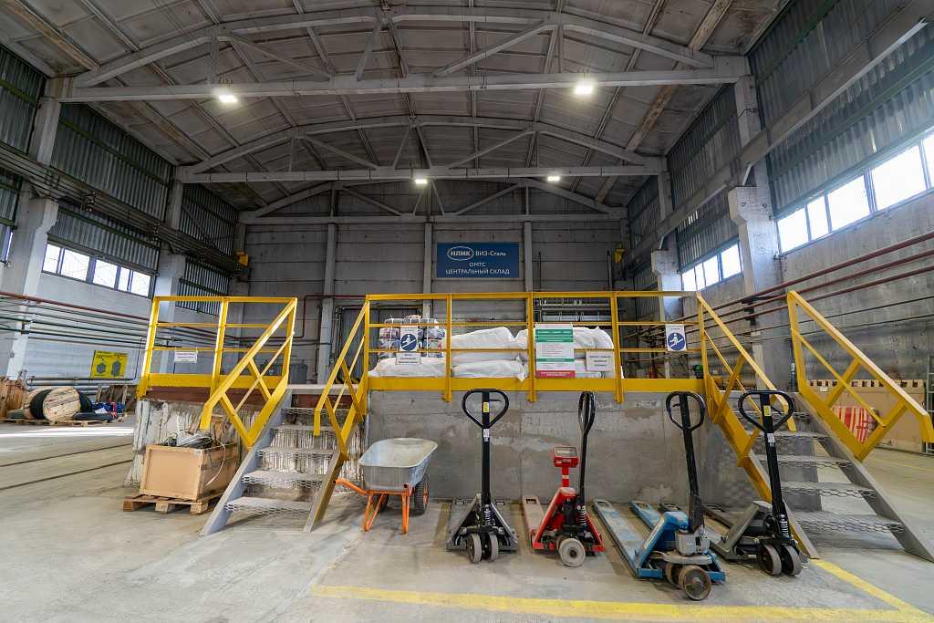 ВИЗ-Сталь продолжает улучшать условия труда и логистические бизнес-процессы